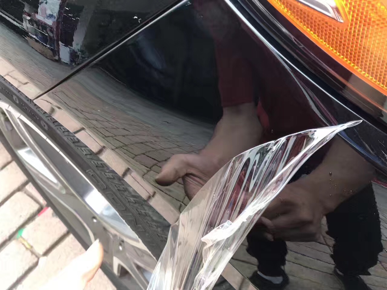 貼隱形車(chē)衣還用打蠟嗎？車(chē)衣和打蠟?zāi)膫€(gè)對(duì)車(chē)漆更具有保護(hù)作用？