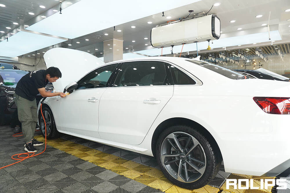 汽車貼一套隱形車衣的價格大概是多少？
